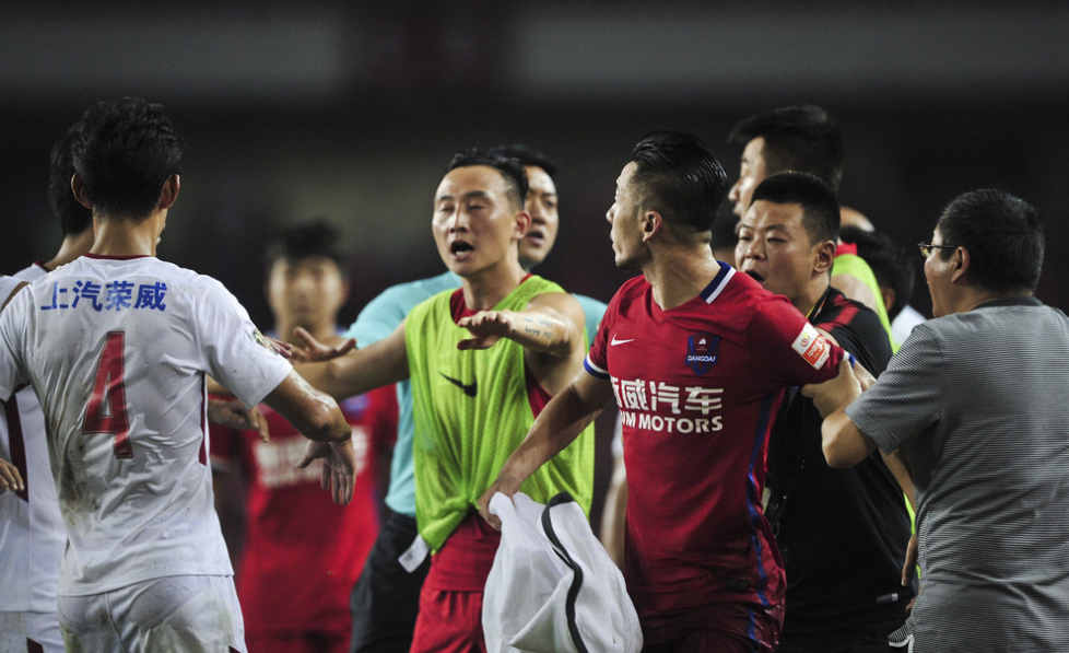 米兰网页登录 -尼斯发布备战花絮，今夜迎来里程碑，中超任务艰巨，年轻球员得到机会的简单介绍