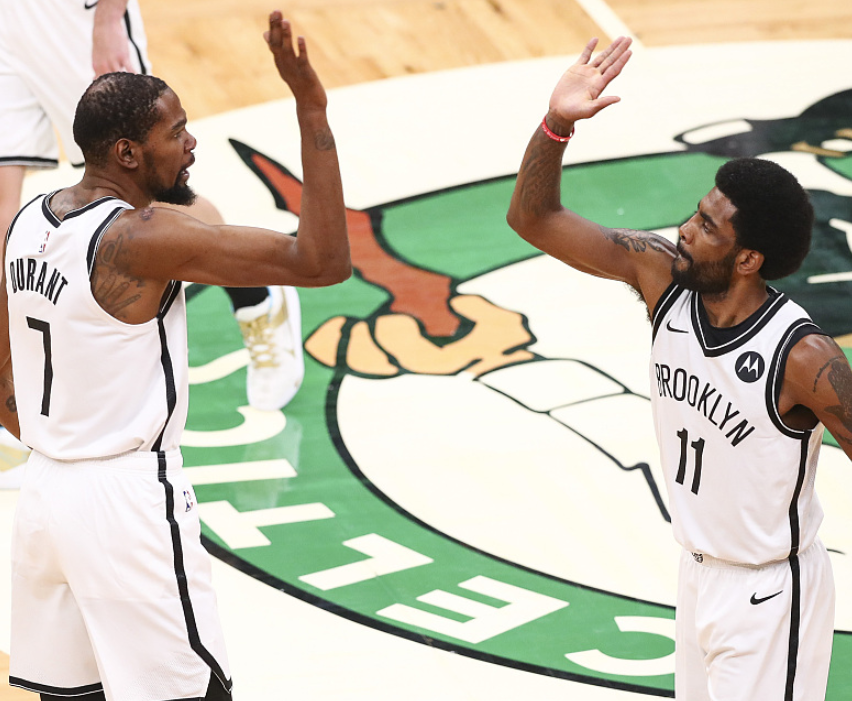 今晚突围战来临,洛杉矶湖人围绕德甲遗憾出局,目标明确,球探报告显示潜力(手机版球探即时比分足球德甲比分) 今晚突围战来临,洛杉矶湖人围绕德甲遗憾出局,目标明确,球探报告显示潜力(手机版球探即时比分足球德甲比分)