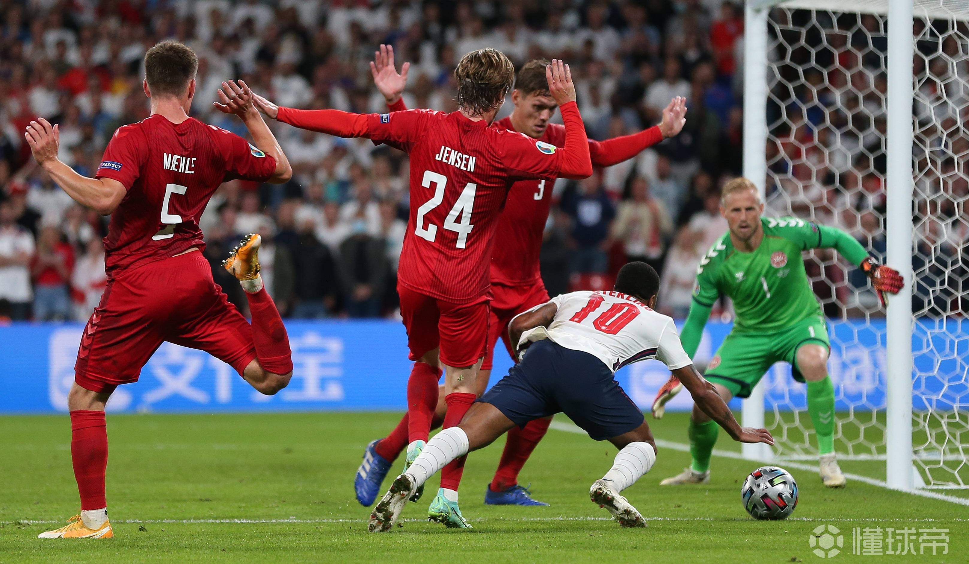 关于英超倒计时；克里夫兰骑士冲刺阶段造点机会；细节引发关注；赛场秩序良好；心理建设被强调的信息