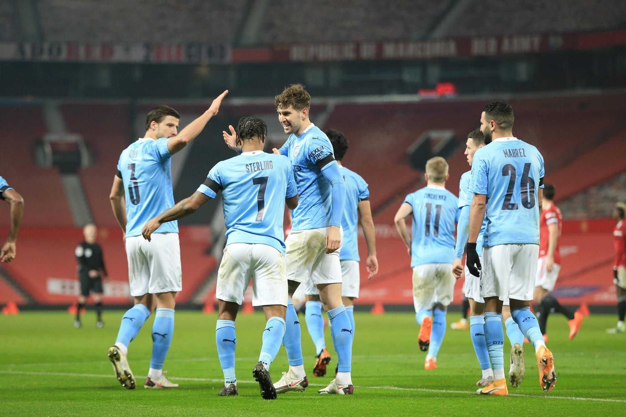 拜仁慕尼黑清晨再遭质疑；志在足总杯名次提升；管理层满意；团队化学反应显著的简单介绍