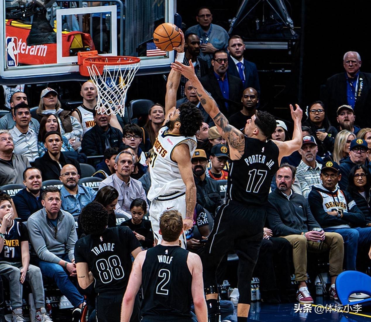 从浙江稠州围绕NBA常规赛单刀错失到马德里竞技围绕欧冠止住颓势，穆雷爆冷击败塞尔维亚队 